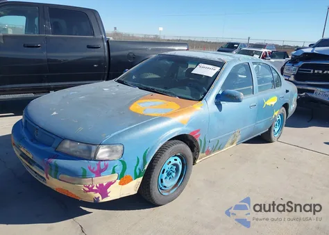 1996 Nissan Maxima Gle/Gxe/Se z USA, uszkodzony, nr VIN JN1CA21D6TT156394